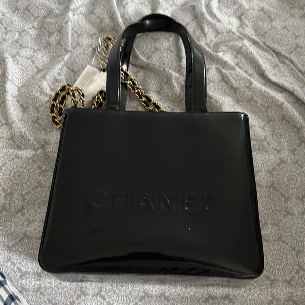 Chanel patent tote - vintage